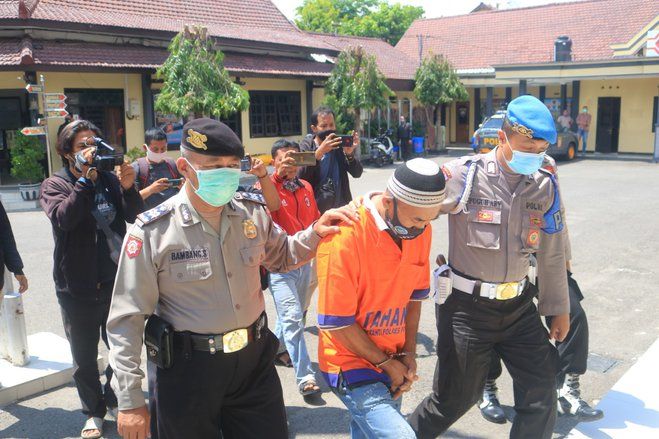 Ayah di Ponorogo Lakukan Rudapaksa ke Anak Tiri Hingga Hamil