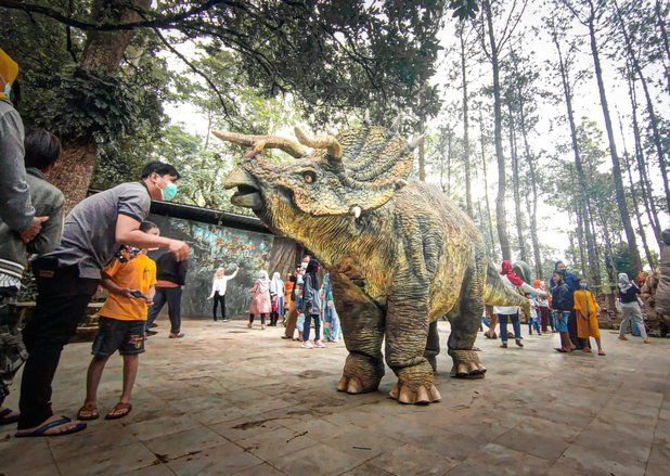 Keberadaan Dinosaurus Viral di Magetan, Ini Kata Pengelola Mojosemi Forest Park