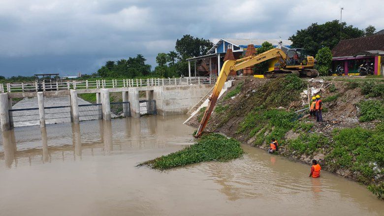 Proyek Dam Penyaringan Sampah di Mojokerto Tidak Maksimal, DPRD Sidak