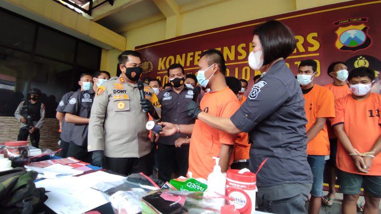 Konsumsi dan Edarkan Sabu, Pegawai Dishub Mojokerto Simpan Sabu di Lilitan Benang