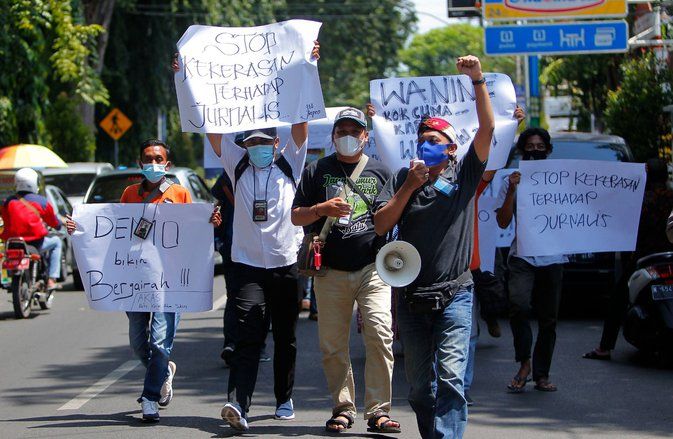 Wartawan Probolinggo Tuntut Oknum Pengawal Menteri Kelautan dan Perikanan Diproses Hukum