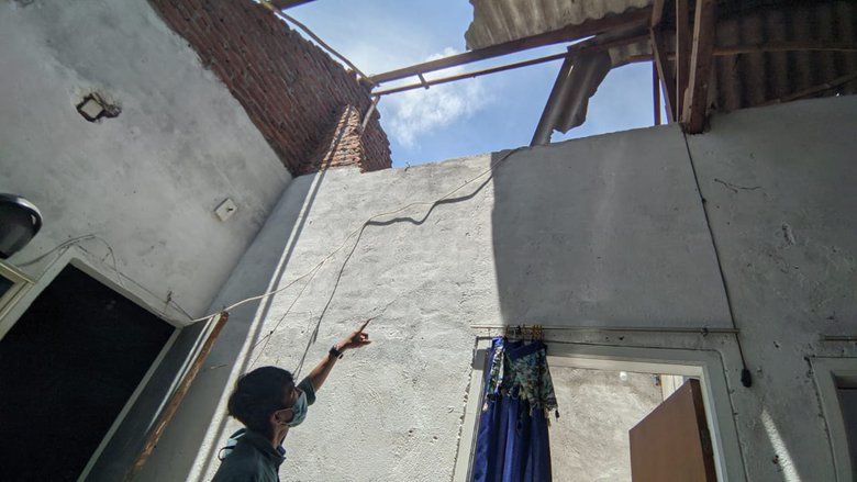 BPBD Mojokerto Ingatkan Angin Kencang, Puluhan Rumah Rusak Diterjang Angin  