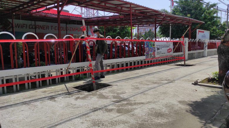 Pemkot Mojokerto Ganti Tutup Gorong-gorong Pedestrian yang Hilang Dicuri
