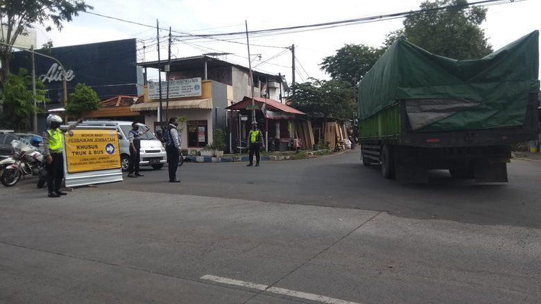 Jembatan Kedungasem Probolinggo Ditutup, Berikut Jalan yang Bisa Dilewati