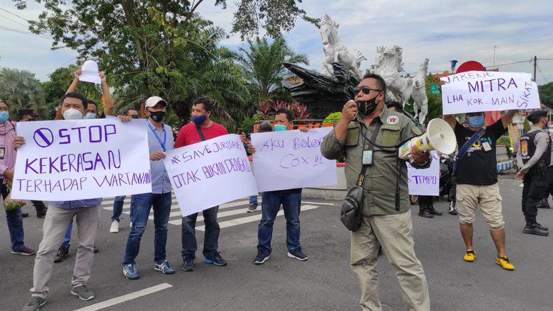 Perwira Polsi Berpangkat Kombes Diduga Membiarkan Penganiayaan Jurnalis Tempo