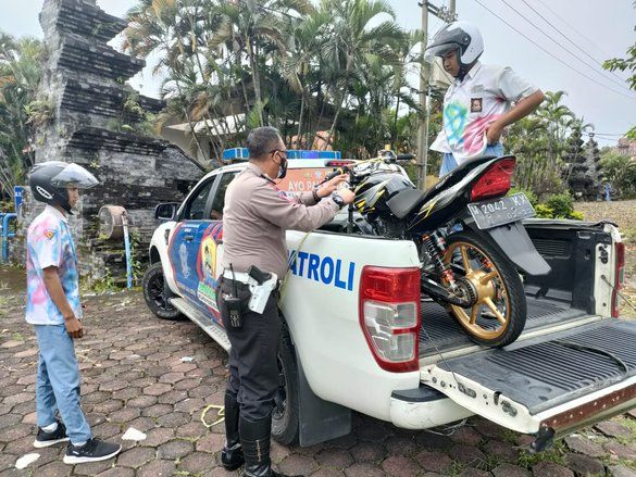 Konvoi Kelulusan Siswa SMA di Jalur Wisata Pacet Mojokerto Dibubarkan