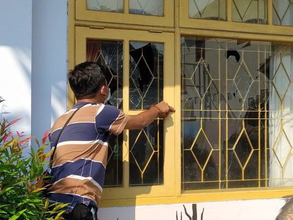 Heboh Konvoi Pelajar di Probolinggo Lempari Gedung SMK