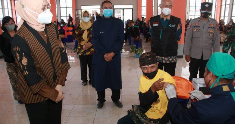 90 Persen Warga Ngadisari Lereng Bromo Telah Divaksin Cegah Covid-19