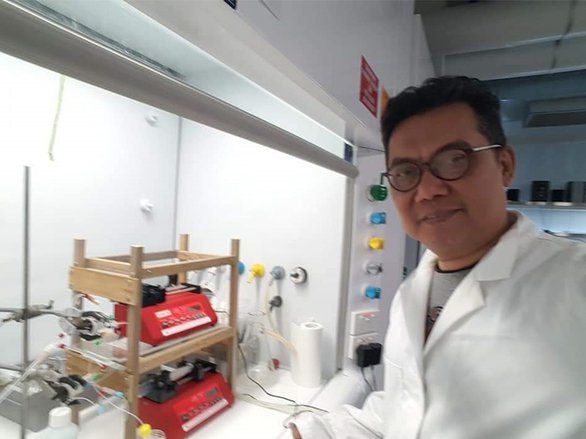 Karya Pakar Farmasi Unej Prof Bambang, Sensor Ikan Segar hingga Alkohol