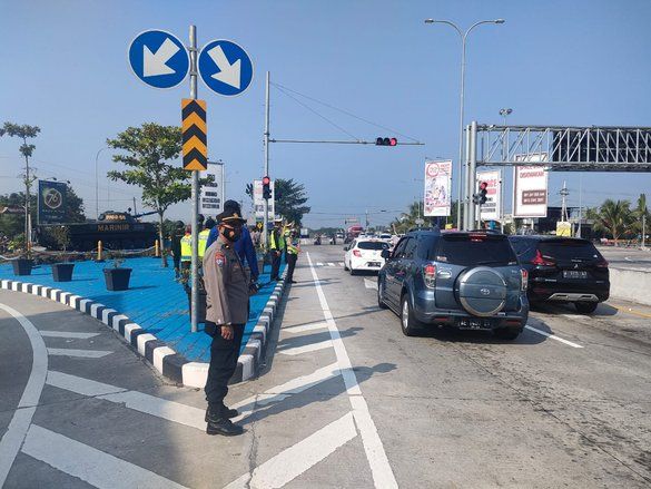 Arus Balik Lebaran, Volume Kendaraan di Jalur Madiun – Surabaya Semakin Padat