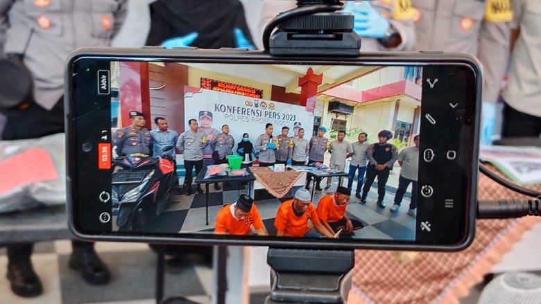 Pelaku Pembakaran Mobil Ketua LSM Siliwangi Probolinggo Akhirnya Ditangkap