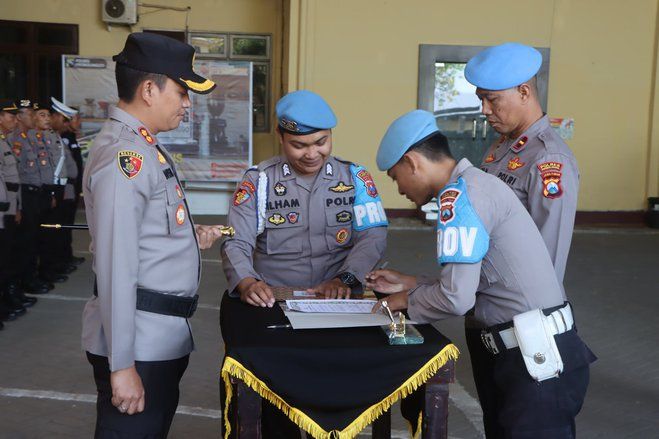 Gelar Pakta Integritas, Kapolres Probolinggo Ingatkan Anggota Tidak Terlibat Penyalahgunaan Narkoba