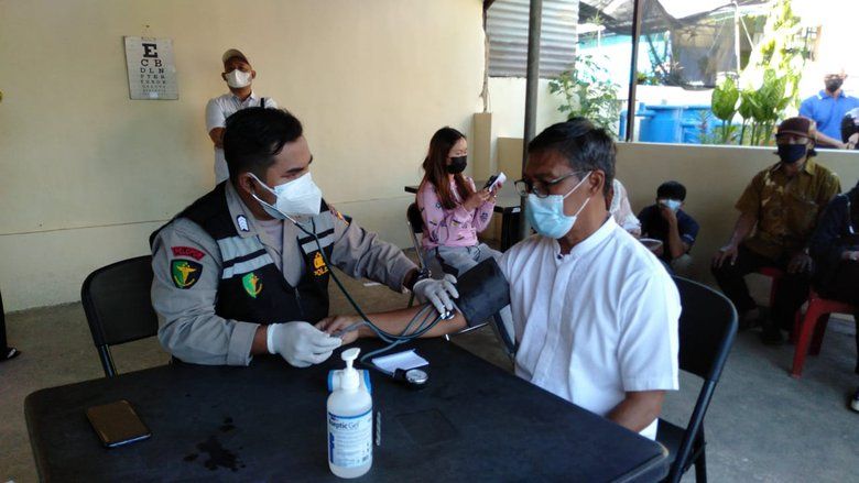 Alumni Akabri Kepolisian angkatan 1991 Gelar Bakti Kesehatan di Malang
