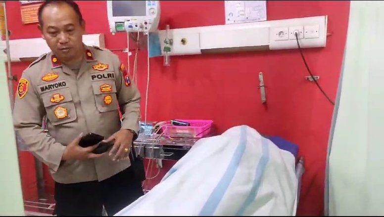 Pasang Kabel Wifi, Pria asal Pacet Meninggal Dunia Kesetrum Listrik

 