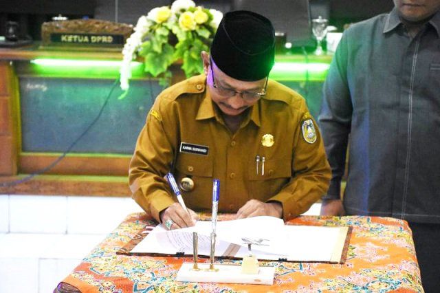 <strong>Bupati Situbondo Optimis Perda </strong><strong>Pajak Daerah  Bisa Tingkatkan PAD</strong>
