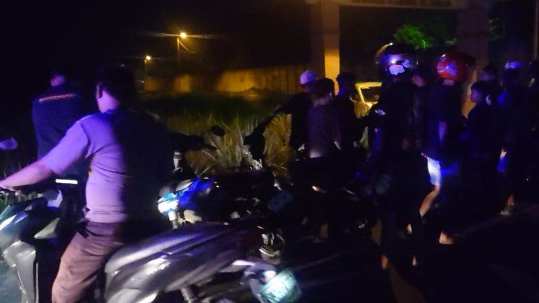 Polisi Razia Balap Liar di Jalan Raya Trowulan Mojokerto, Sita Motor Tak Sesuai Standar