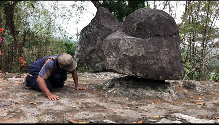 Heboh “Batu Terbang” di Mojokerto, Begini Pengakuan Tokoh Masyarakat