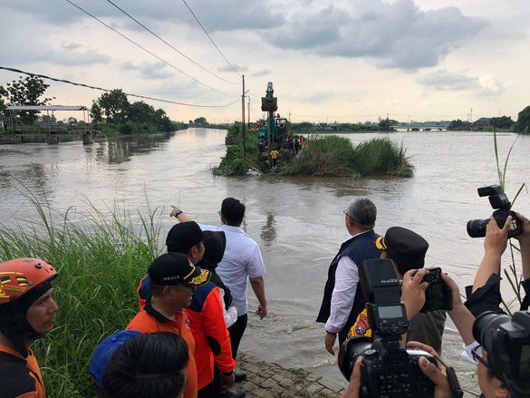Banjir Parah di Mojokerto, Pemprov Jatim Bantu Logistik dan Kesehatan