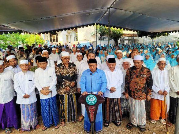 Pilkada Situbondo, Ratusan Kiai dan Nyai Dukung Inkumben Bung Karna-Nyi Khoi