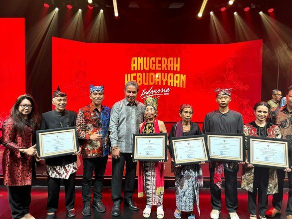 Bupati Ipuk Apresiasi Tiga Maestro Banyuwangi Raih Anugerah Kebudayaan Indonesia 2024