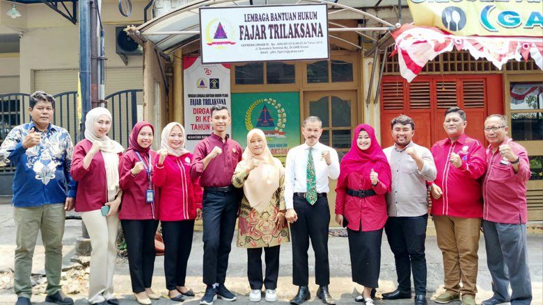 Wujudkan MBKM, FH Universitas Gresik Kerjasama Magang di YLBH Fajar Trilaksana
