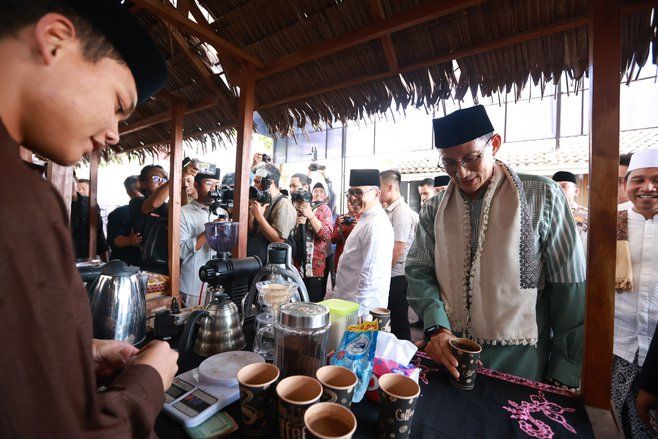 Punya Ekonomi Kreatif Lengkap, Kemenparekraf Gelar Santri Digitalpreneur di Banyuwangi