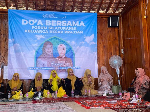 Forum Nyai dan Ning Desa Prajjan Camplong Doa Bersama Dukung Kiai Mamak-Haji Ab