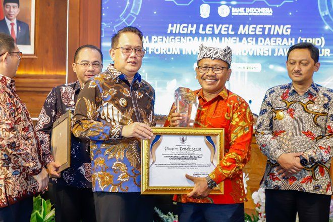 Berhasil Tekan Inflasi, Banyuwangi Raih Tiga Besar TPID Berkinerja Terbaik di Jawa Timur