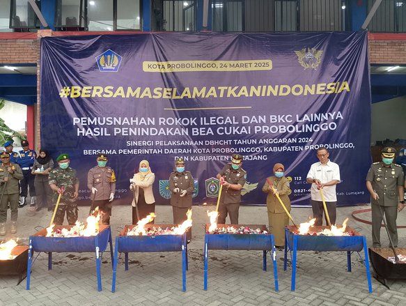 Berantas Rokok dan Miras Ilegal, Pemkot dan Bea Cukai Probolinggo Musnahkan BKC Ilegal Rp1,53 Miliar