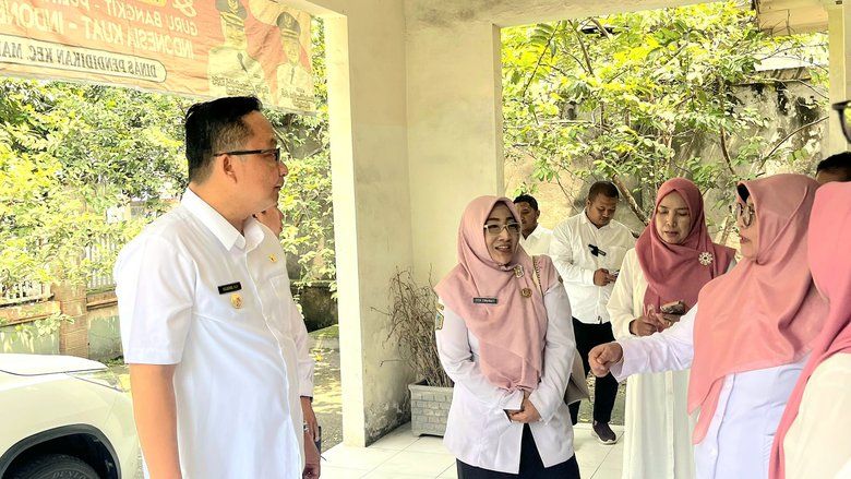 Wabup Gresik Cek UPT Dispendk Manyar untuk Tempat Penitipan Anak Gratis