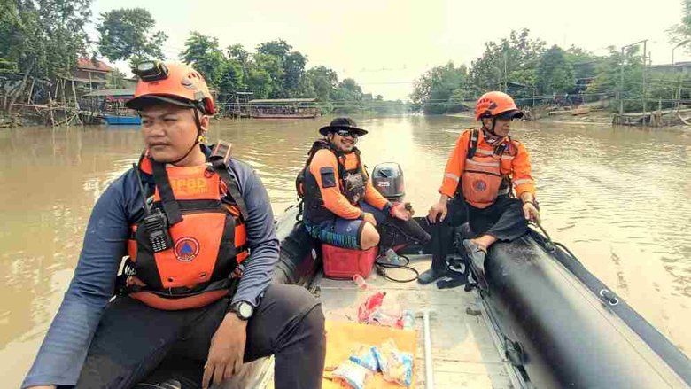 Hari Kedua Pencarian, Perempuan yang Ceburkan Diri di Kali Mas Belum Ditemuknan