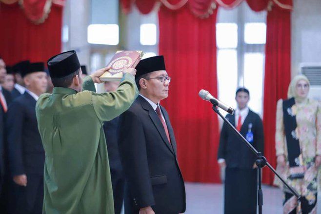 Lantik Pj Sekda, Bupati Fawait Ingatkan Birokrat Tak Berpolitik