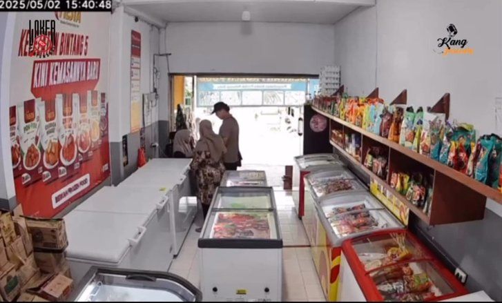 Nyamar Jadi Pembeli, Pasutri Warga Negara Asing Curi Uang di Minimarket&nbsp;