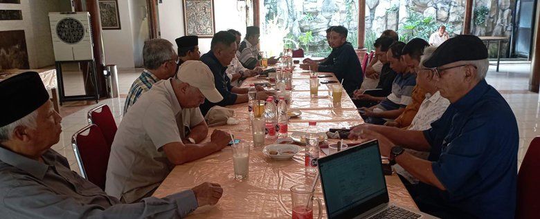 Harga Tetes Tebu Anjlok, APTR PG Glenmore Bersurat ke Mendag-DPR RI