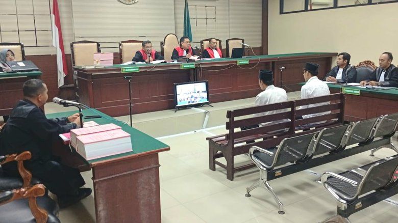 Korupsi Dana CSR Beras, Pejabat Pemdes dan BPD nonaktif Desa Roomo Divonis Berbeda