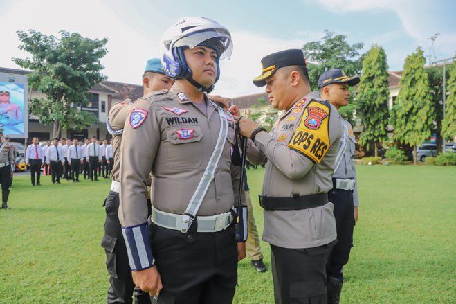 Kapolres Jombang Tekankan Pendekatan Humanis Selama Operasi Patuh Semeru 2025
