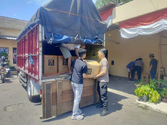 Polres Jember Amankan Ribuan Botol Arak Bali di Hari Kemerdekan RI