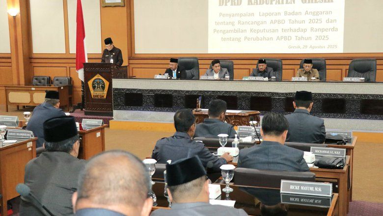 DPRD Gresik Sahkan Perubahan APBD 2025, Belanja Daerah Naik Rp102,3 Miliar