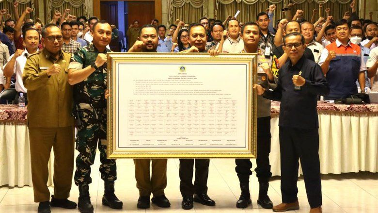 Banyak Truk Langgar Jam Operasional di Jalan, Forkopimda Gresik Rapatkan Barisan