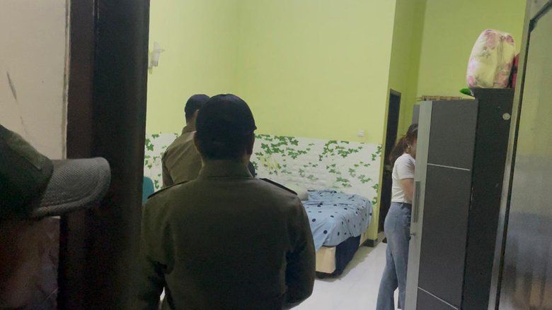 Selebgram Tuban Terjaring Razia Kos bersama Pria Bukan Suami