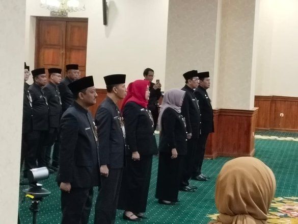 Khofifah Mutasi Tujuh Pejabat Pemprov Jatim, Penilaian Berdasarkan DNA Talent