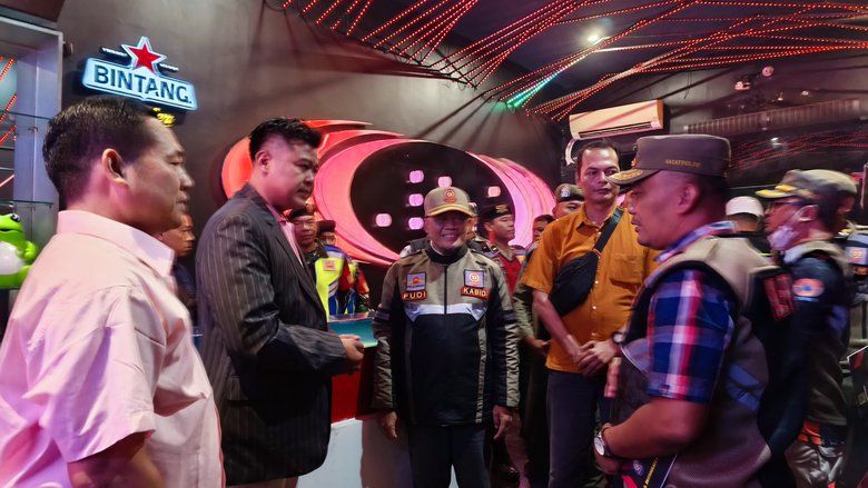 Sambut Imlek 2577 Kongzili, Satpol PP Mojokerto Pastikan Aman Tenteram