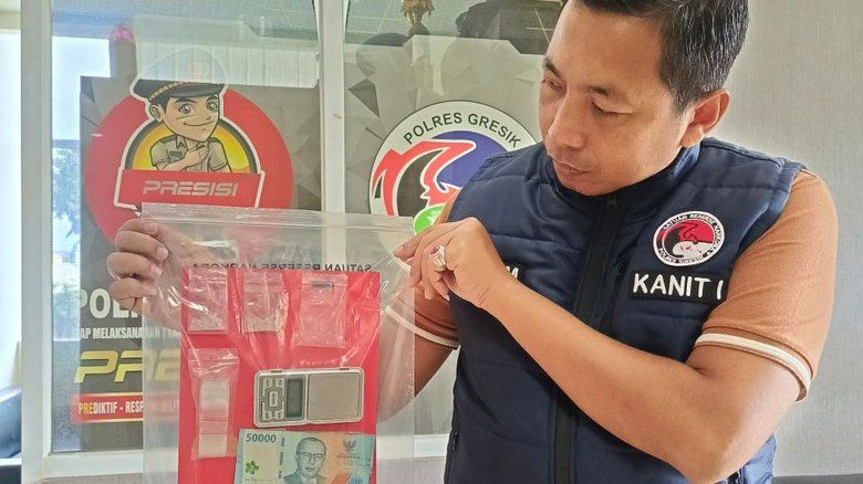 Simpan Sabu di Lemari, Pria Ini Dibekuk Polisi di Bawean