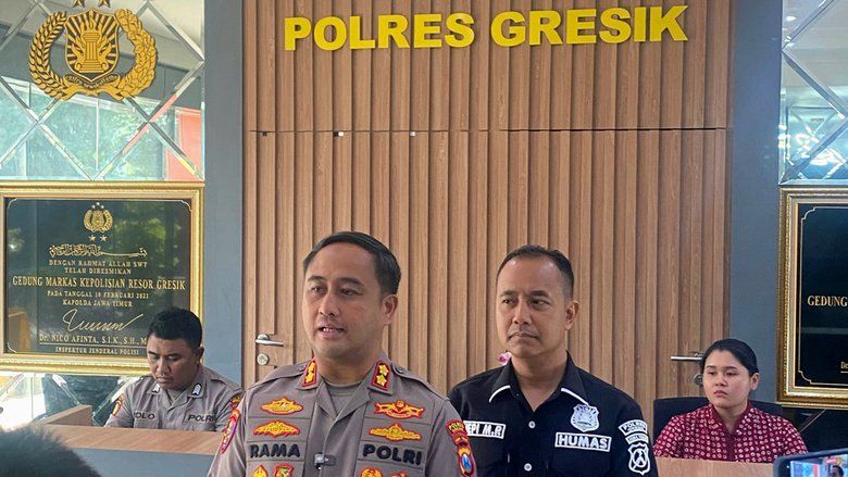 Menangis di SPKT, Perempuan di Gresik Mengaku Diancam DC Pinjol