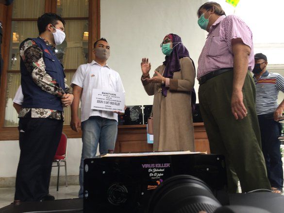 Perusahaan Fintech Sumbang Alat Pembunuh Virus untuk Pemprov Jatim