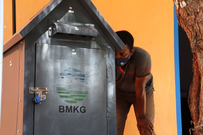 BMKG Pasang Alat Deteksi Kerusakan Gempa di Situbondo