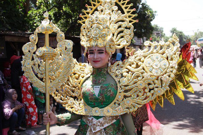 Pawai Budaya Nusantara Meriahkan Hari Jadi Besuki ke-258