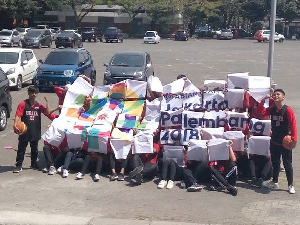 Mahasiswa Ubaya Dukung Asian Games dalam Bentuk Tarian