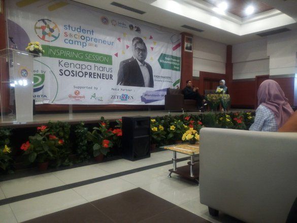 Ini Cara Menjadi Sosiopreneur Ala Fahd Pahdephi