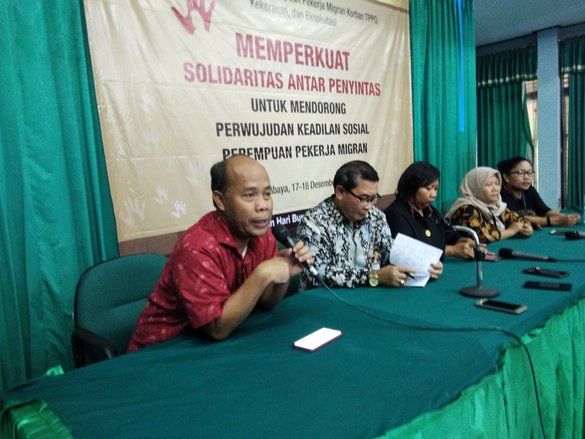 <strong>Lemah, Pemerintah Belum Punya Aturan Pelaksana UU Pekerja Migran</strong>